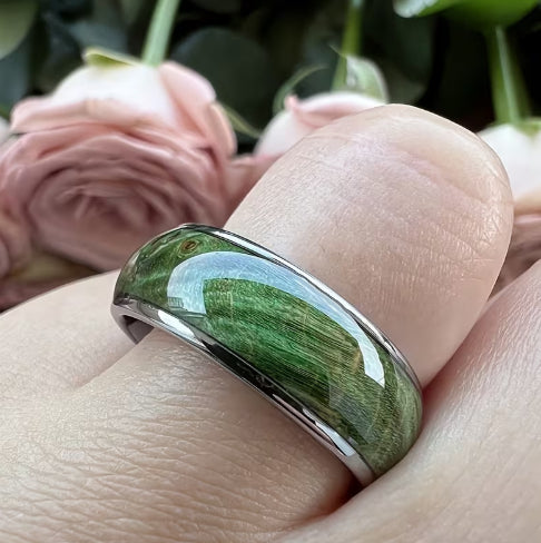 Anello in Legno di Pietra Verde Serenità