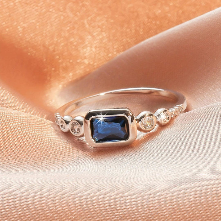 Anello in Pietra Blu Oro Bianco Windsor