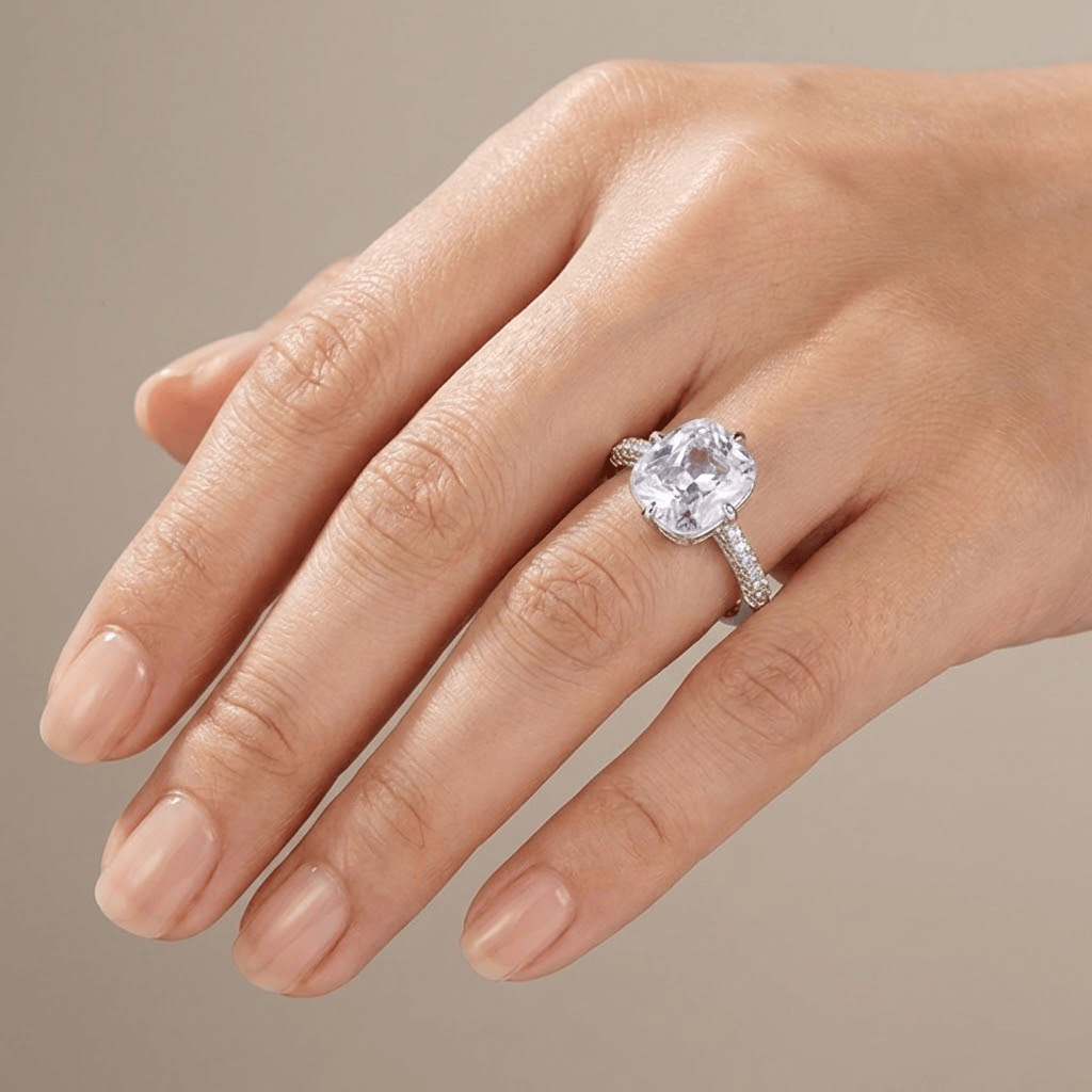 ANELLO ELEGANTE IN ZIRCONIA OVALE ORO BIANCO
