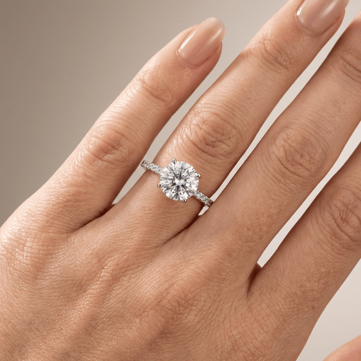 ANELLO color argento CON ZIRCONIA TONDA CLASSICA