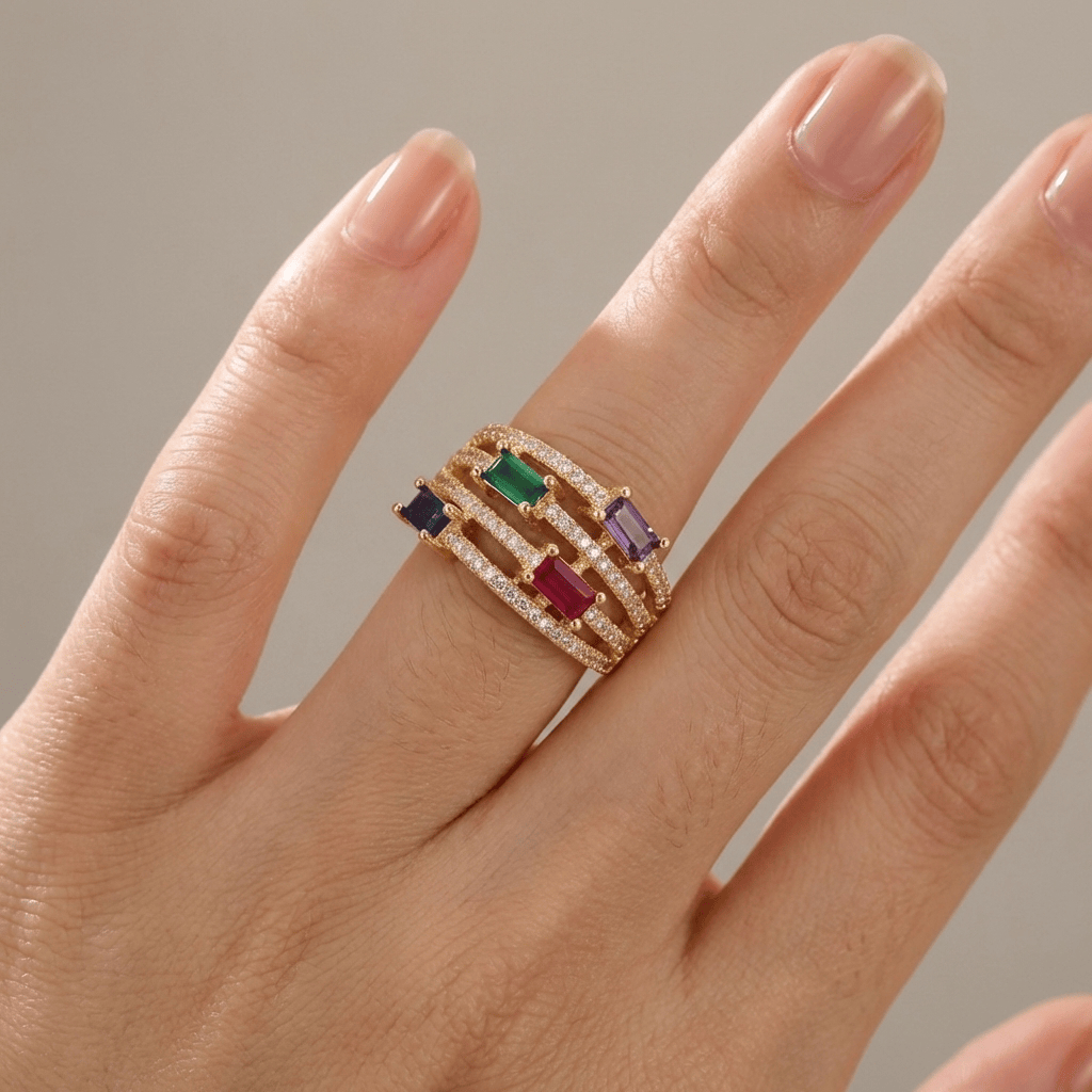 ANELLO IN GEMMA COLORATA D'ORO - (REGOLABILE)