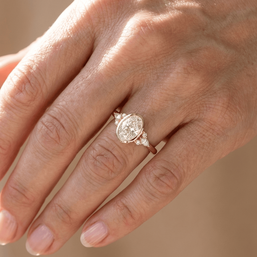 ANELLO TRIO A PERA IN ZIRCONIA OVALE D'ORO - (REGOLABILE)