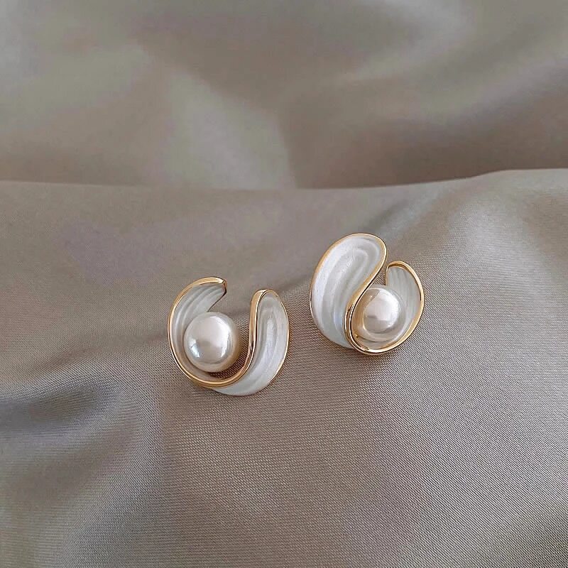 Orecchini Antoinette Luxe in Opale Bianco