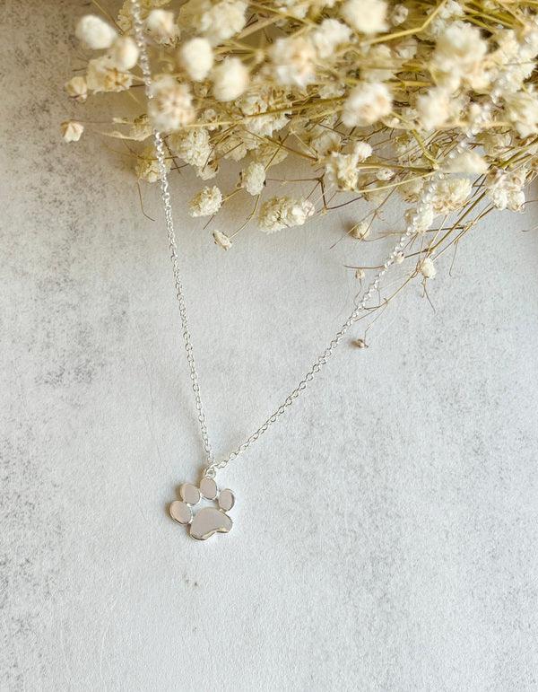 Collana Elegante con Zampa color argento – Acciaio Inossidabile