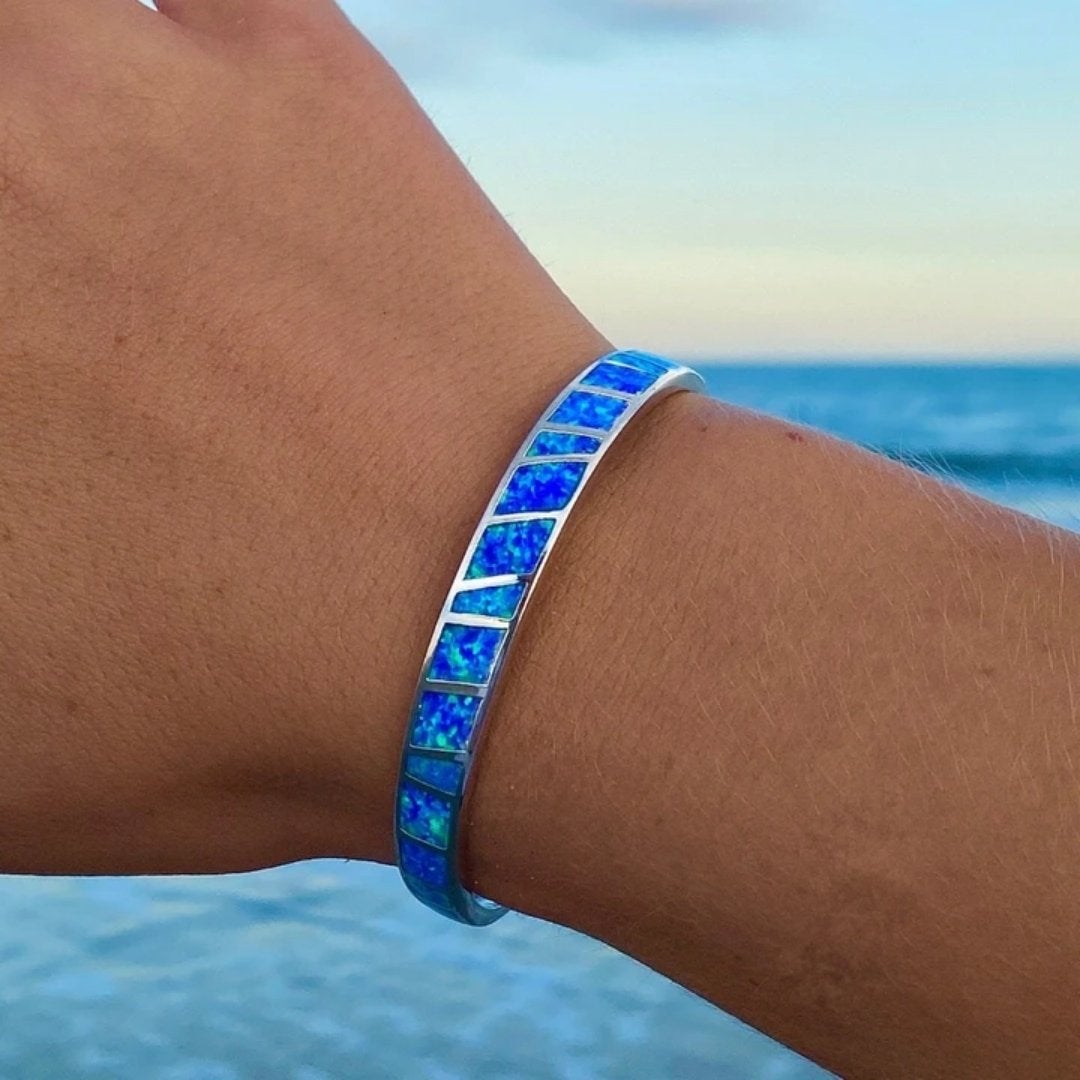 Bracciale in Opale Blu e color argento