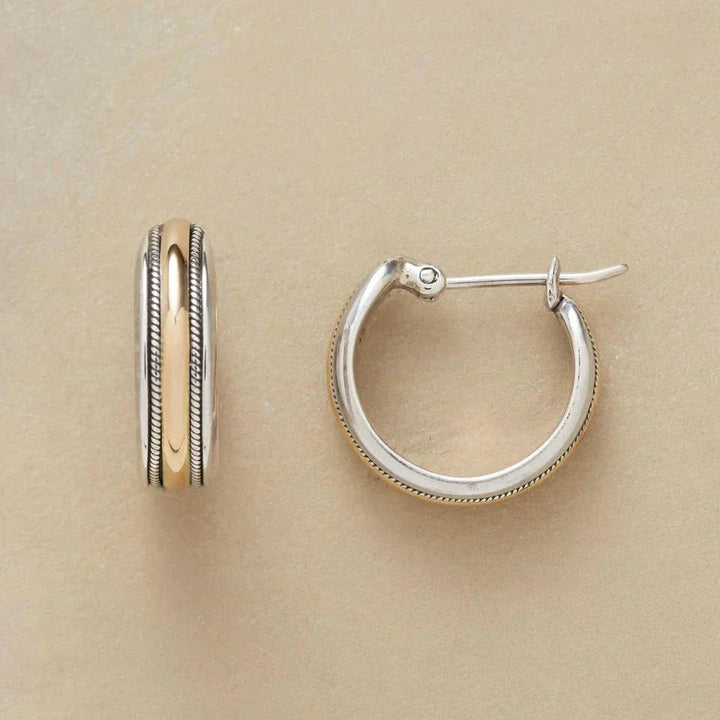 Orecchini a Cerchio color argento Vintage con Striscia Dorata