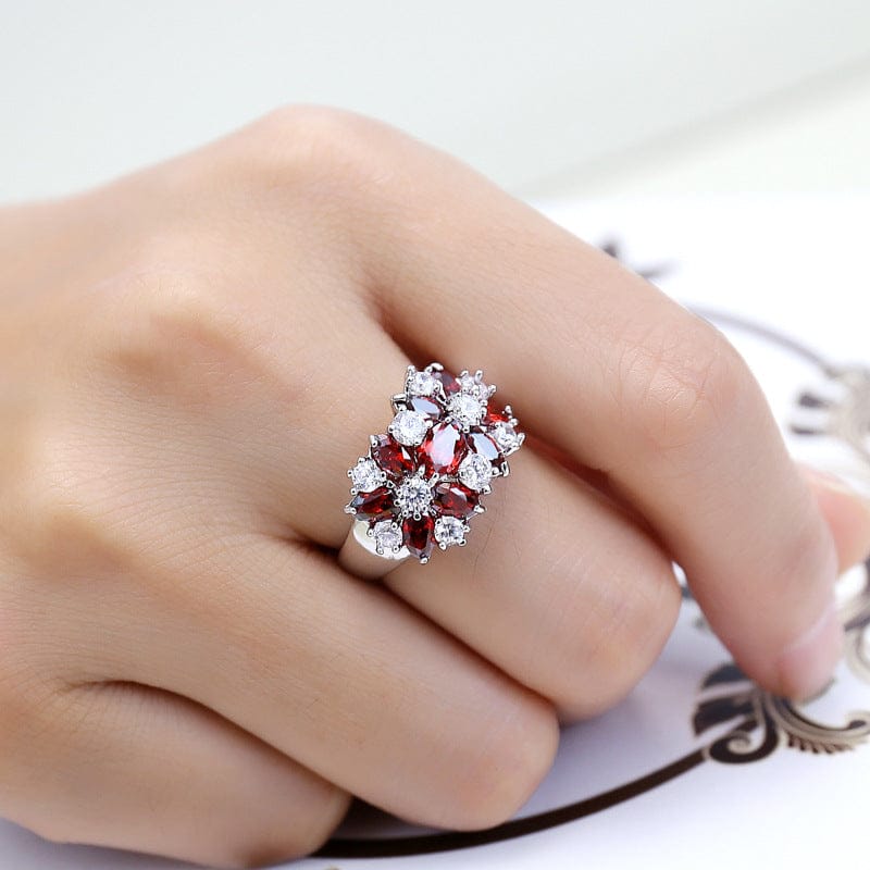 ANELLO A FIORE color argento CON CLUSTER DI GRANATO ROSSO