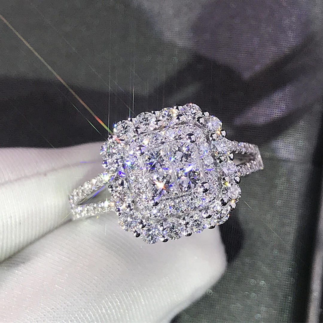 Anello nuziale in zirconia a forma quadrata