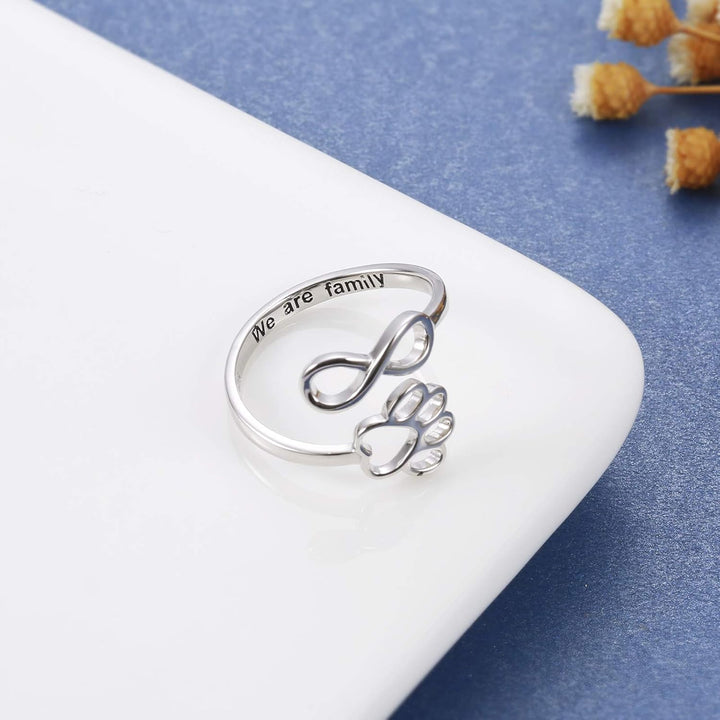 Anello Artigianale a Forma di Zampa e Cuore – Regolabile color argento