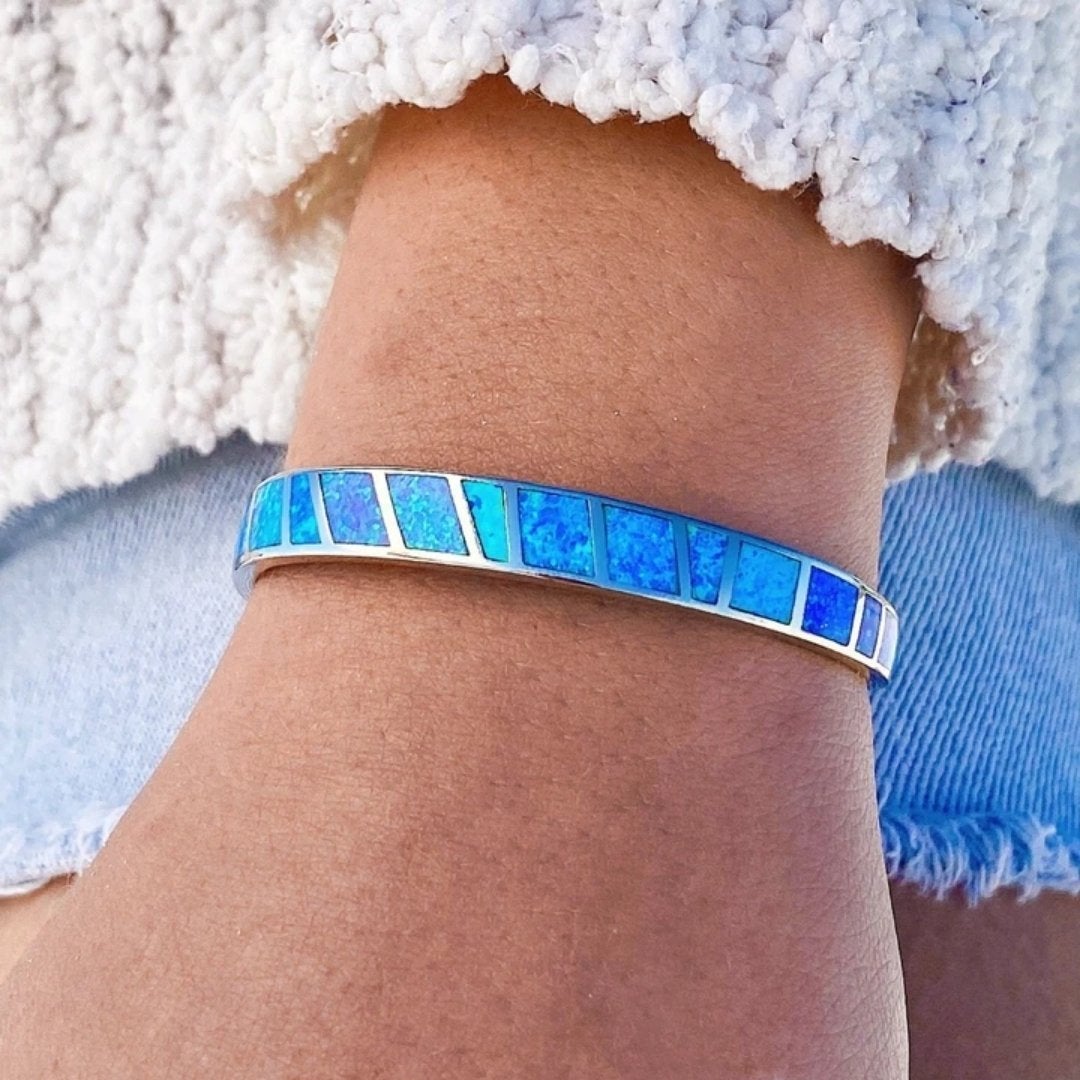 Bracciale in Opale Blu e color argento