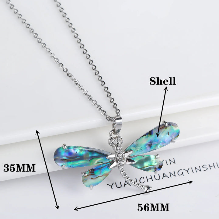 Collana con Pendente a Farfalla in Conchiglia Naturale