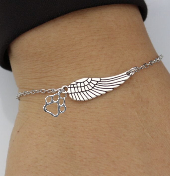 Bracciale Memoriale Argento con Ala d'Angelo e Impronta di Zampa | Fatto a Mano