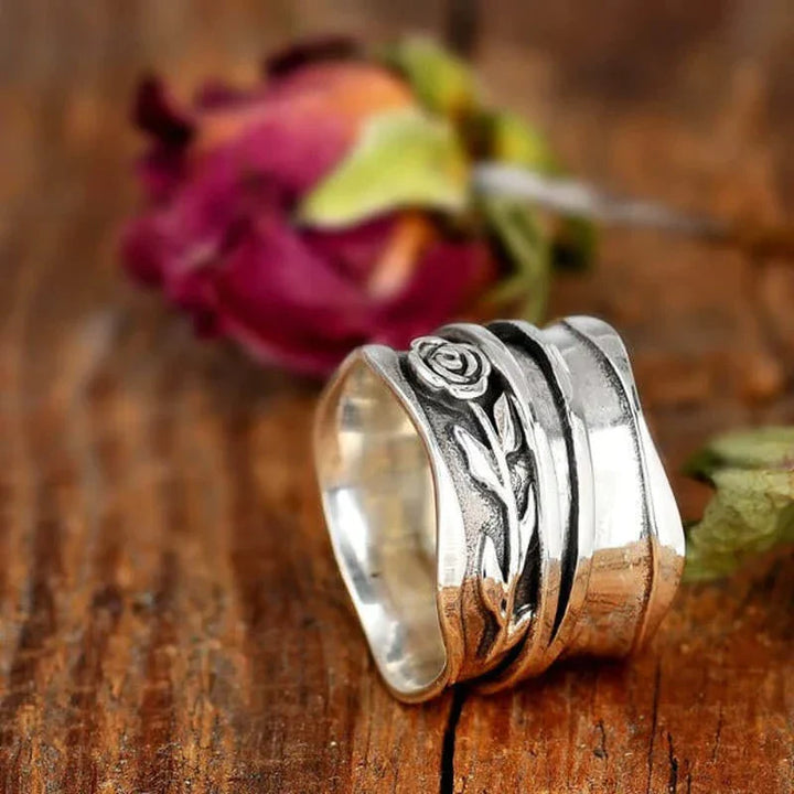 Anello Vintage color argento a Fiore
