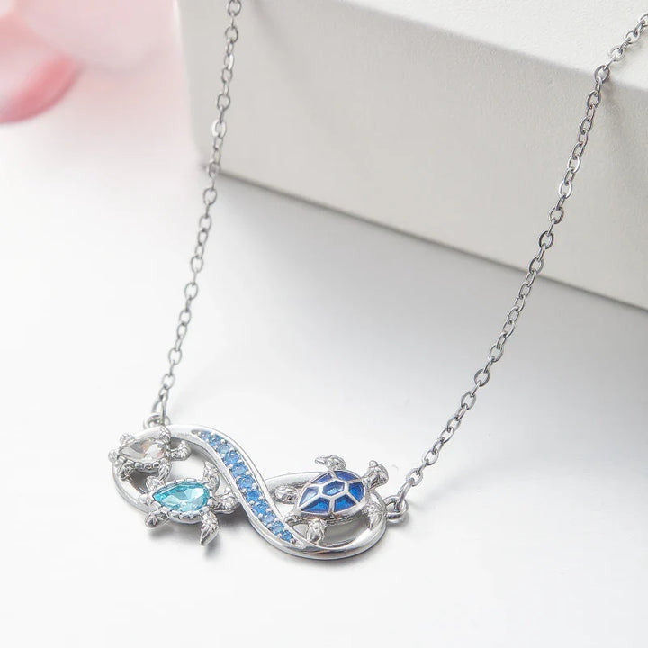 Collana Infinity Turtle con Cristalli Scintillanti