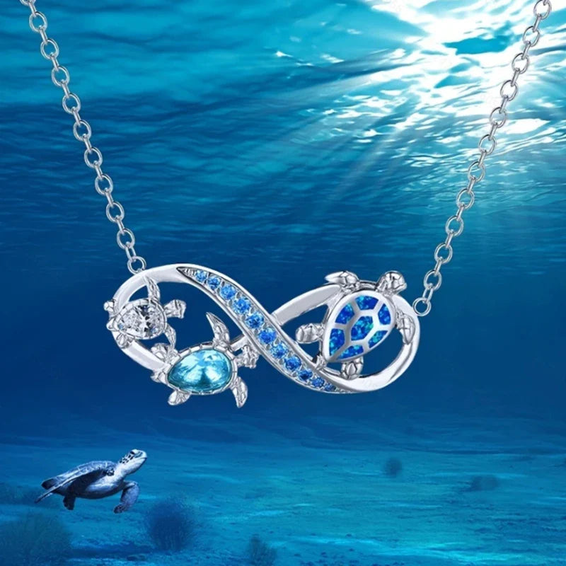 Collana Infinity Turtle con Cristalli Scintillanti