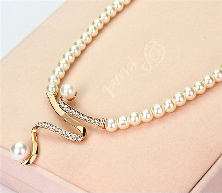 Set di Collana e Orecchini in Perle Naturali
