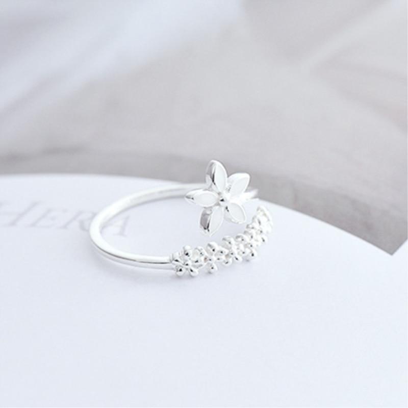 Anello color argento Regolabile e Smalto Dipinto a Mano con Fiori Selvatici