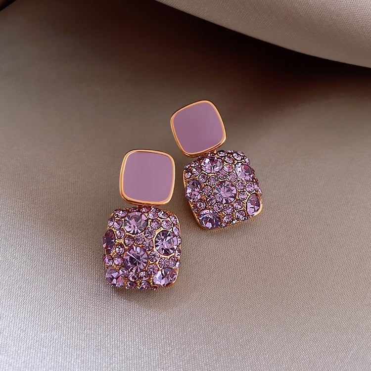 Orecchini di Lusso Viola con Incastonatura in Zirconia