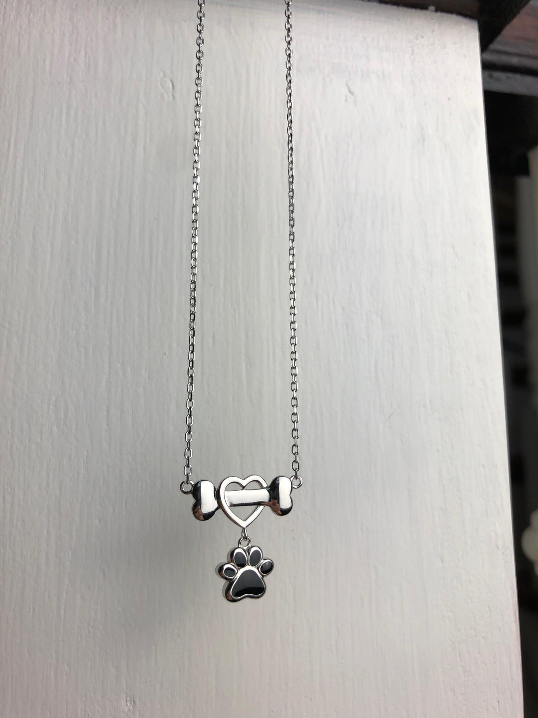 Collana con Zampa di Cane Delicata in Acciaio Inossidabile