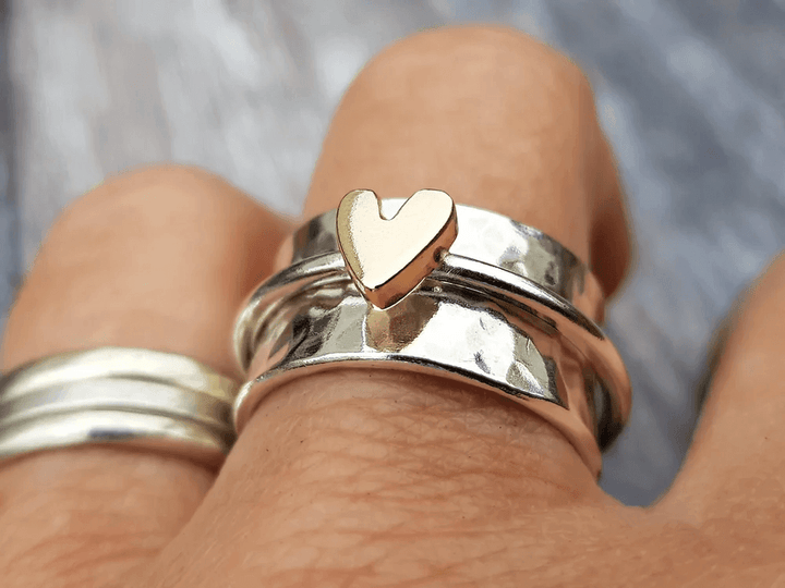 Mely - Anello color argento con Cuore Dorato