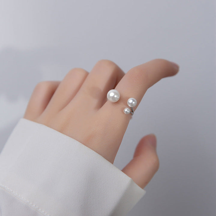 Anello Regolabile in Perla d'Acqua Dolce Tripla color argento