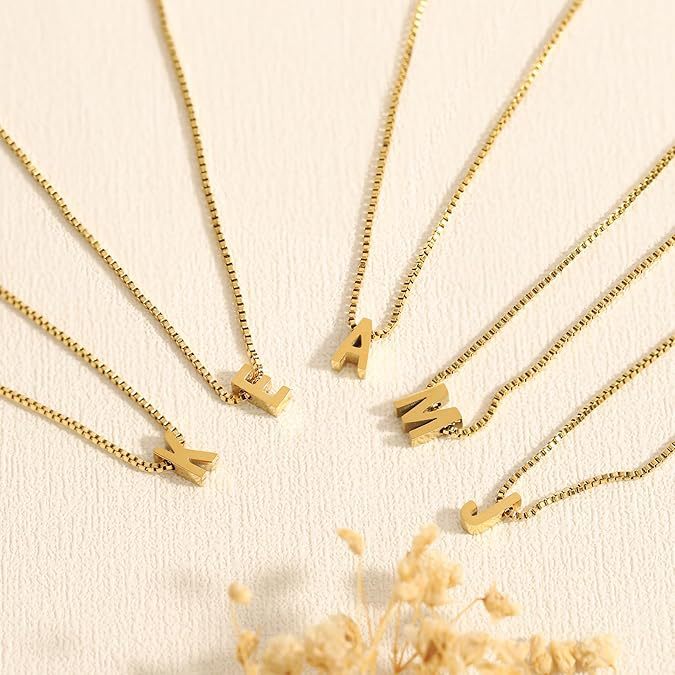Collana con iniziale di lettera d'amore | Oro
