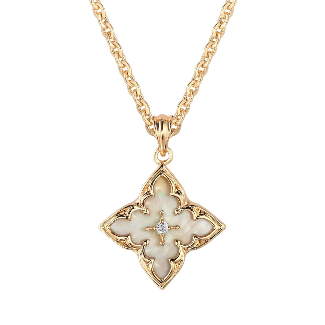 Collana con pendente a trifoglio blu | Oro