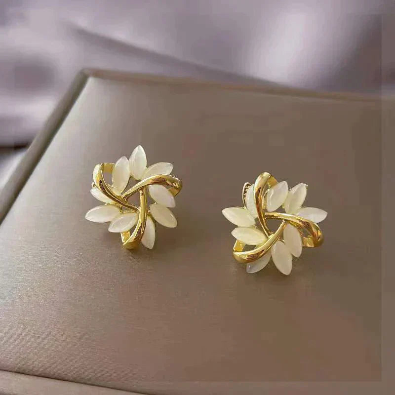 Orecchini Sonja Luxe in Opale Bianco