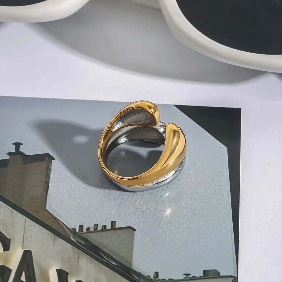 Anello impilabile color oro e color argento bicolore