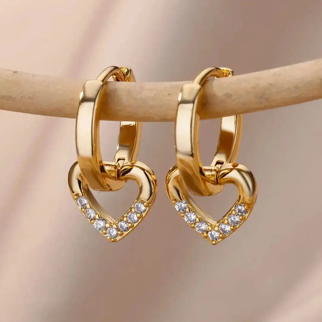 Orecchini a Cuore di Zirconia Hollow