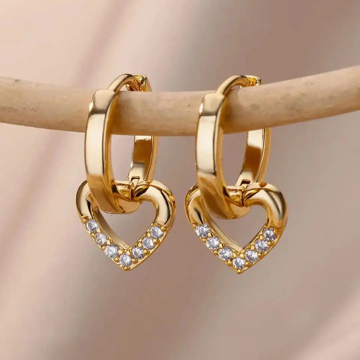 Orecchini a Cuore di Zirconia Hollow