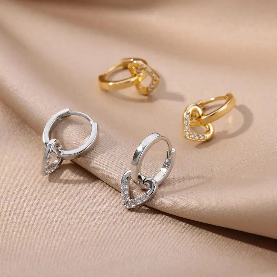 Orecchini a Cuore di Zirconia Hollow