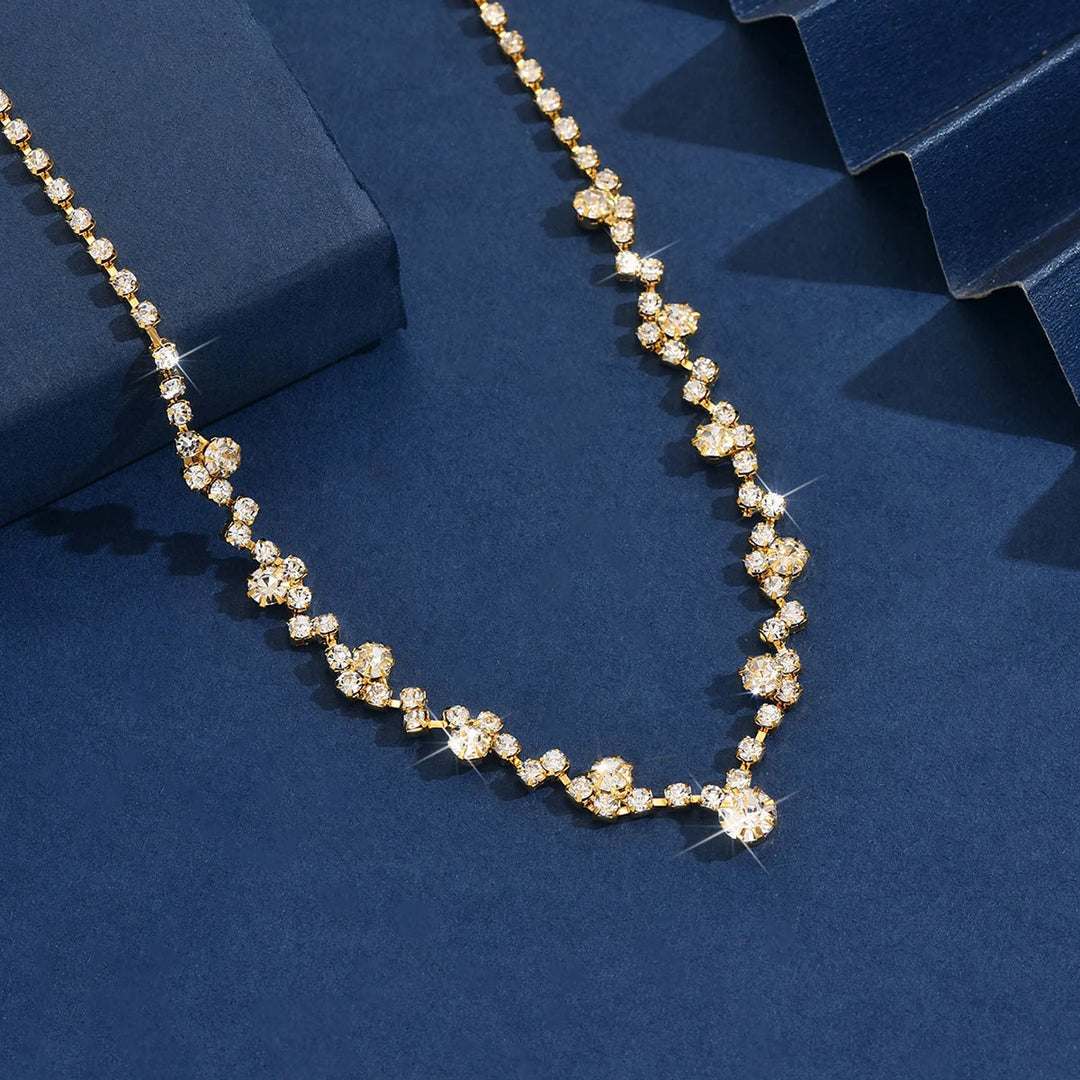 Collana da sposa elegante con diamanti