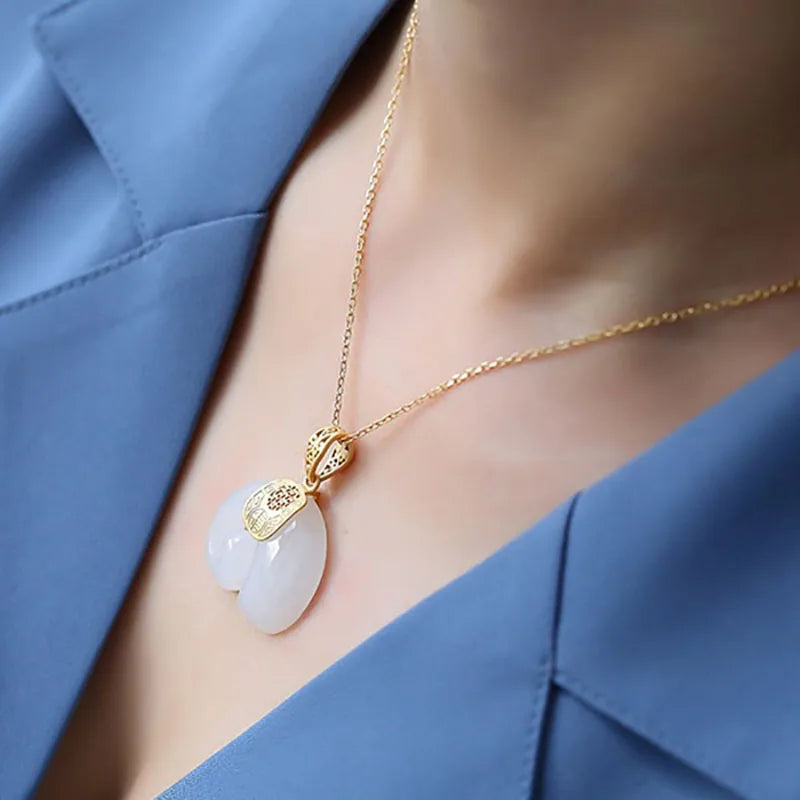 Collana con pendente a forma di elefante in giada Hetian – Catena placcata color oro per donne