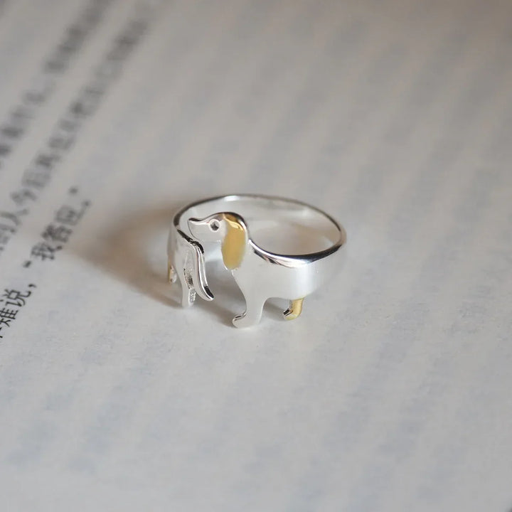 Anello color argento a Forma di Bassotto – Misura Regolabile