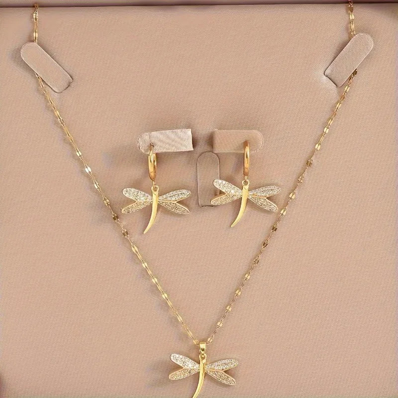 Collana in Gioielli con Libellula Dorata e Orecchini Bonus