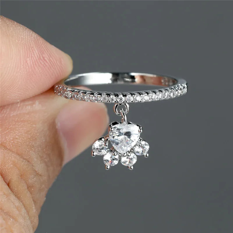 Anello Vintage con Impronta di Zampa di Gatto e Cuore in Pietra – Tonalità Oro e color argento