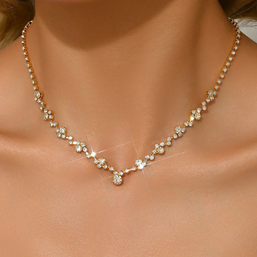 Collana da sposa elegante con diamanti