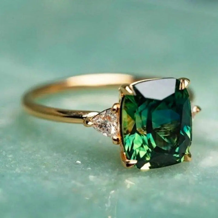 Anello Elegante Quadrato in Pietra Verde