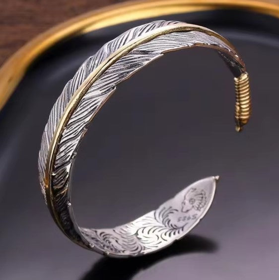 Bracciale Regolabile Vintage con Piume