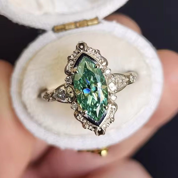 Anello Pietra Verde Marquise