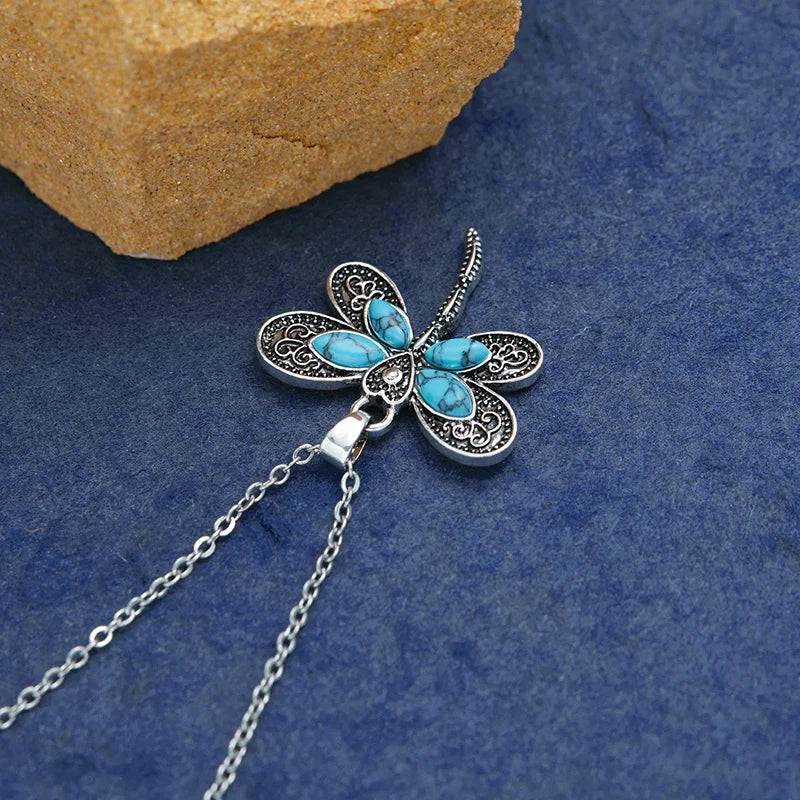 Collana con Pendente color argento a Forma di Libellula