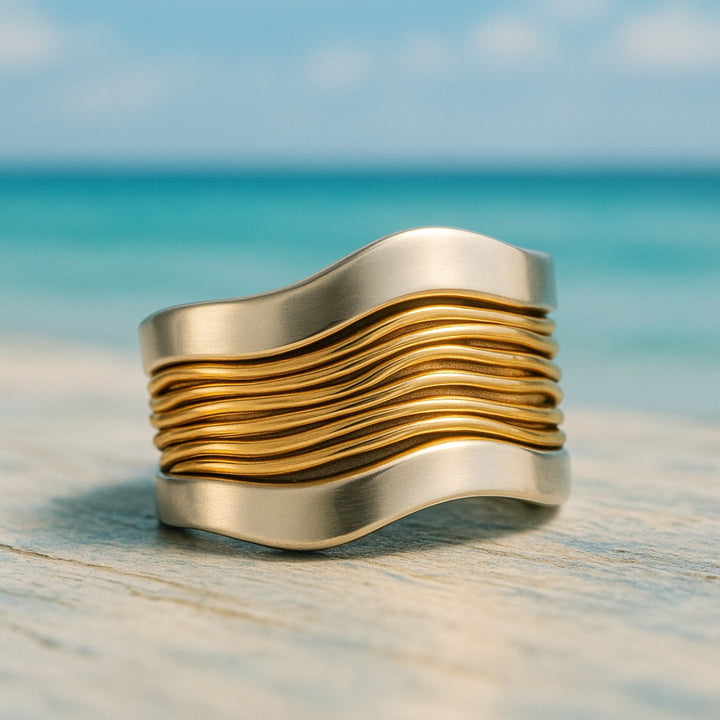 Anello con Fili color oro e color argento