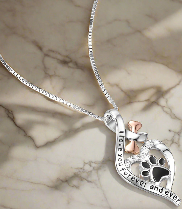 Collana Lucky Paw con Cuore, Osso e Infinito – Pendente “Sempre nel Mio Cuore”