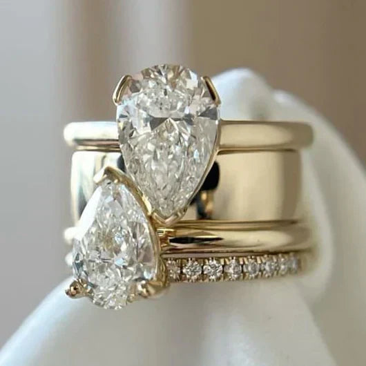 Anello Vintage con Zirconia a Goccia Doppia