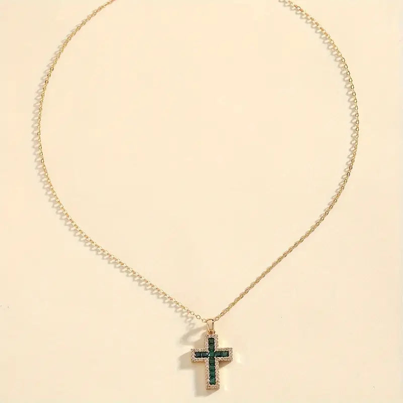 Collana Solene color oro con Pendente a Croce e Pietra Verde