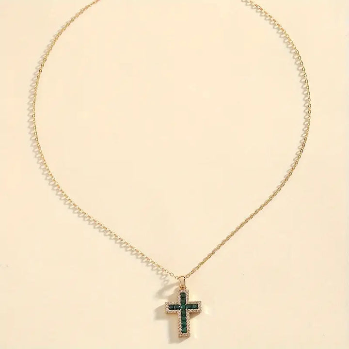 Collana Solene color oro con Pendente a Croce e Pietra Verde