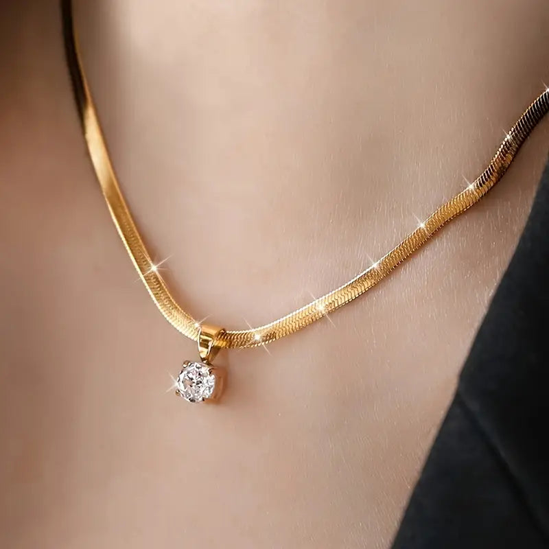 Collana con Pendente Elegante in Strass | Oro