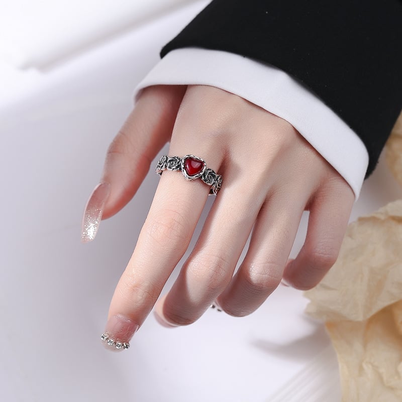 Anello Vintage in Argento a Forma di Cuore con Rosa
