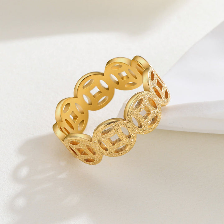 Anello Ella con Motivo Classico | Oro